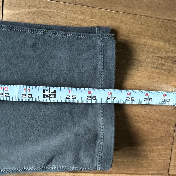 HYBA XL Capri Workout Gear - Picture 4 of 4